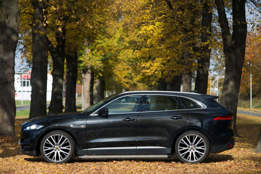  Jaguar F-Pace by Arden 2016 года  (фото 2 из 4)